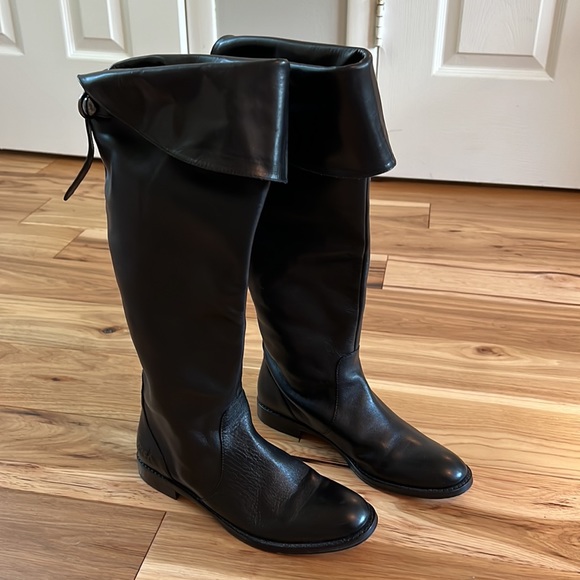Coach Cheyenne Leather Boots - Picture 2 of 6